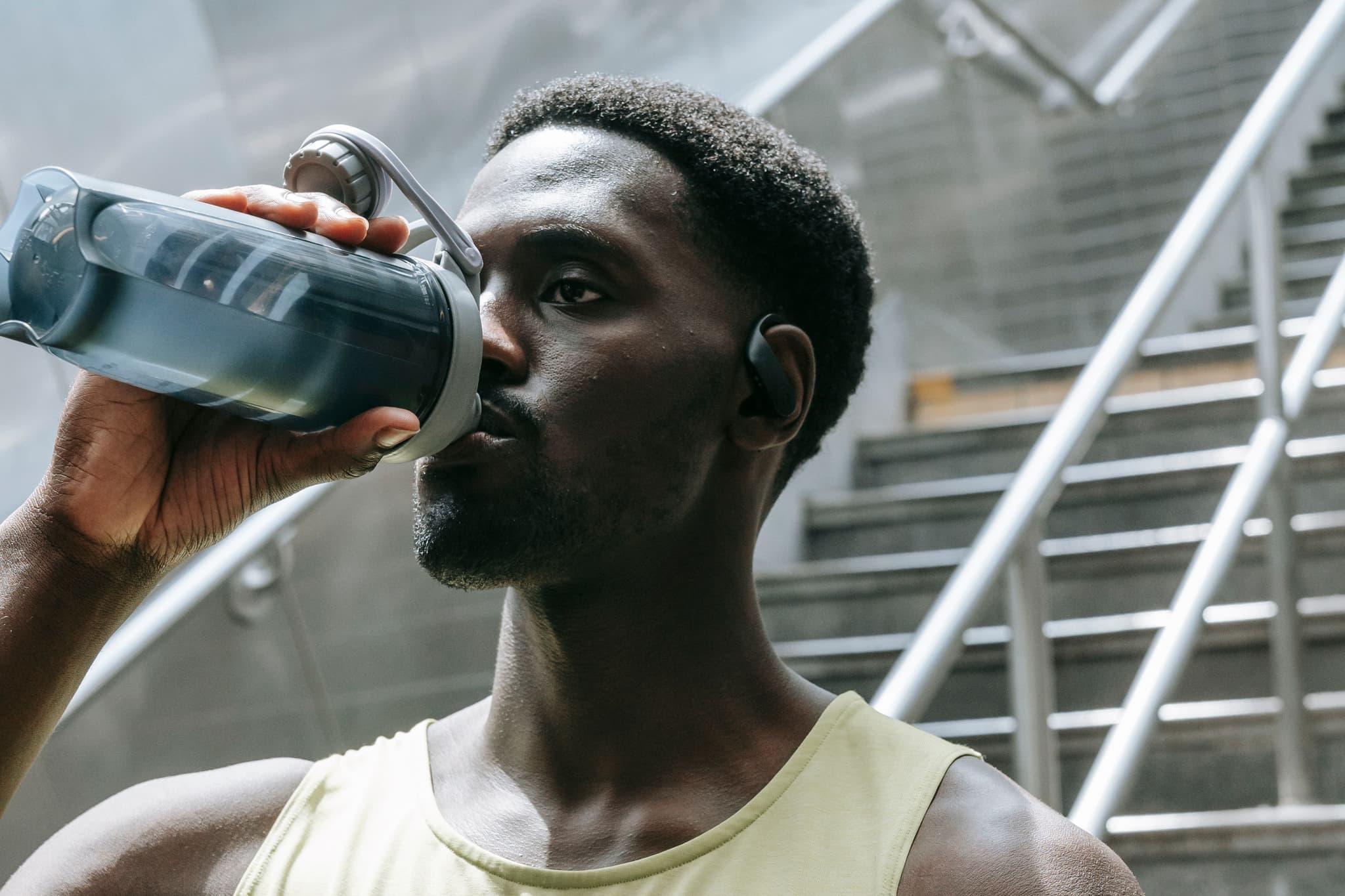 Person-drinking-preworkout