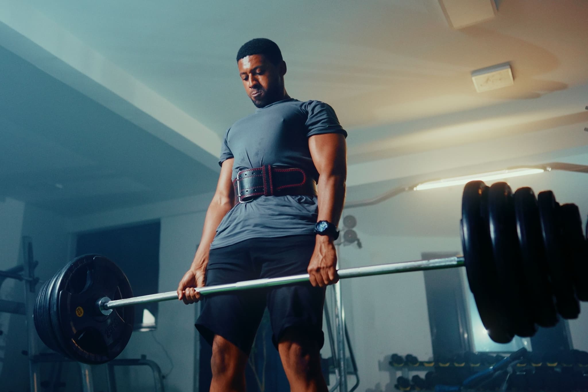 deadlifting-person