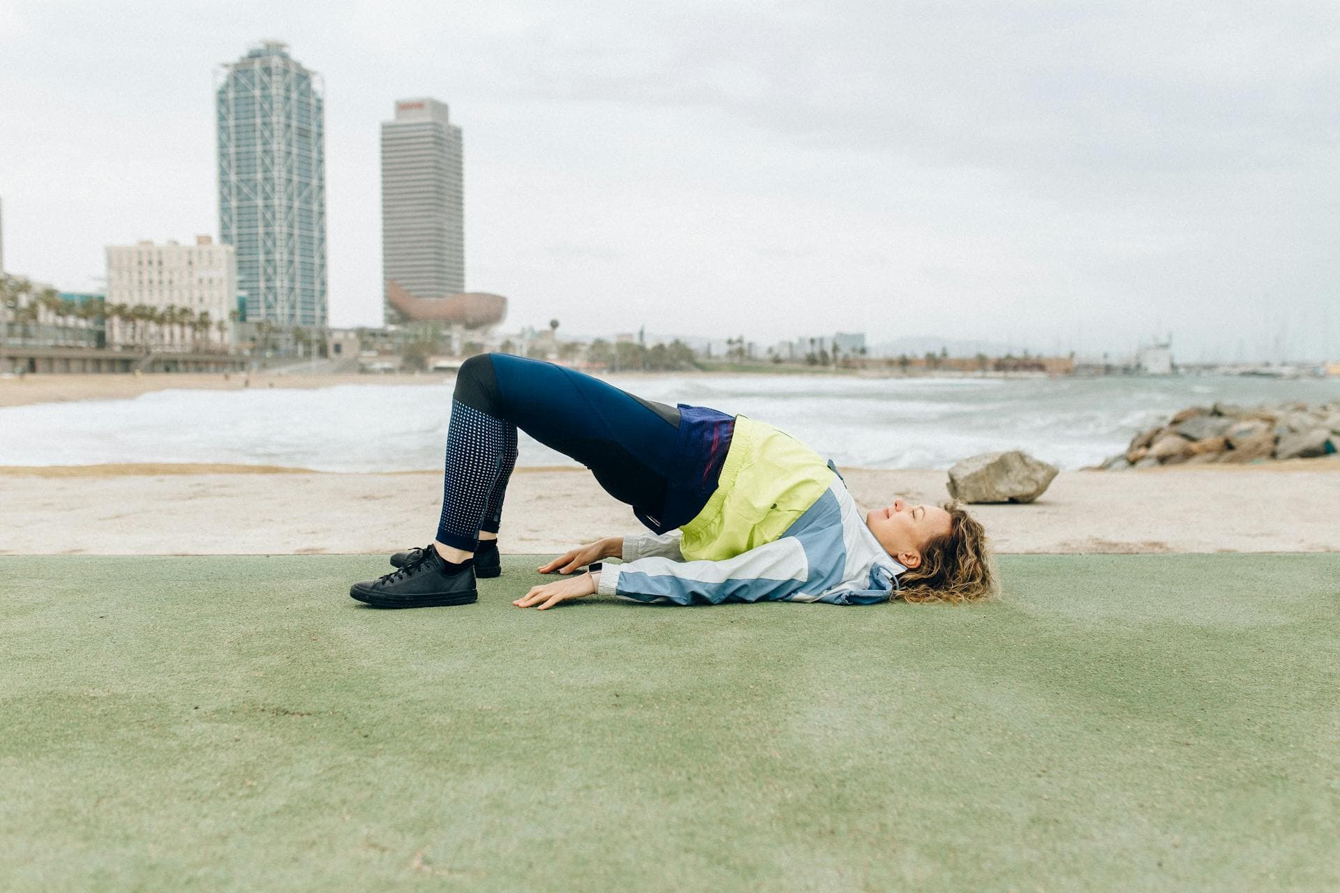 bodyweight-glute-bridge