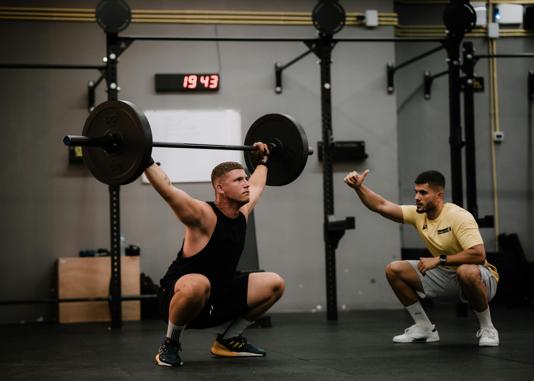 Weight-lifting-partners